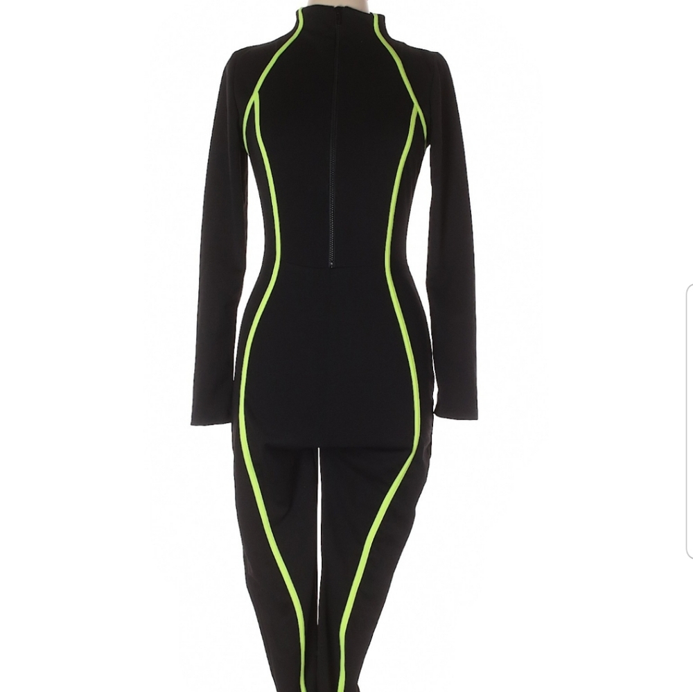 Fashion nova jumpsuit